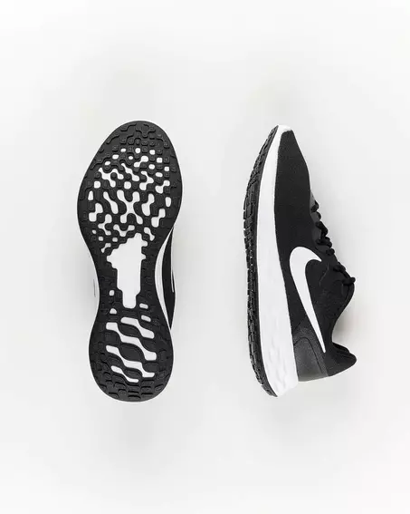 Кроссовки мужские NIKE REVOLUTION 6 NN DC3728-003 фото 3 — интернет-магазин Tapok