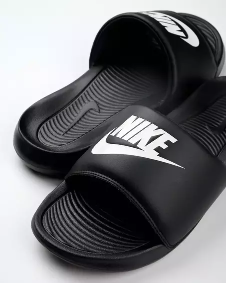 Шлепанцы мужские NIKE VICTORI ONE CN9675-002 фото 5 — интернет-магазин Tapok