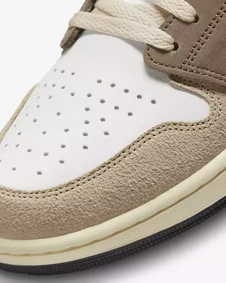 Кросівки чоловічі JORDAN AIR JORDAN 1 ZOOM AIR CMFT 2 DV1307-205 фото 3 — інтернет-магазин Tapok