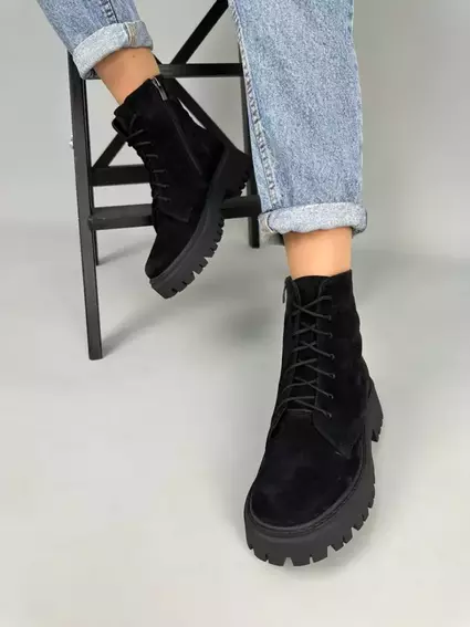 Черевики жіночі замшеві чорного кольору демісезонні низький хід фото 3 — інтернет-магазин Tapok