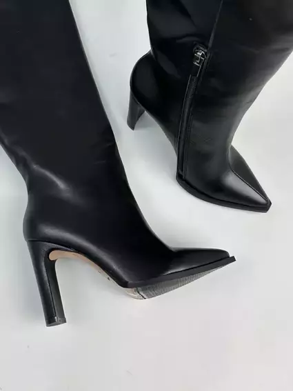 Сапоги женские кожаные черного цвета на каблуках демисезонные фото 14 — интернет-магазин Tapok
