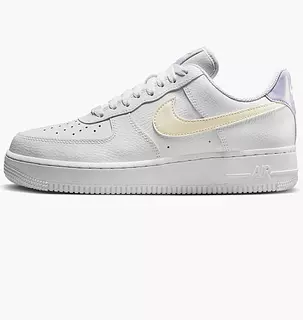 Жіночі кросівки WMNS NIKE AIR FORCE 1 07 FN3501-100