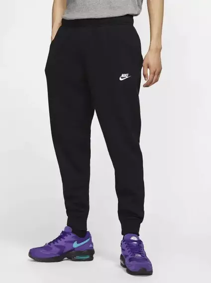 Брюки Nike CLUB JGGR FT BV2679-010 фото 1 — интернет-магазин Tapok