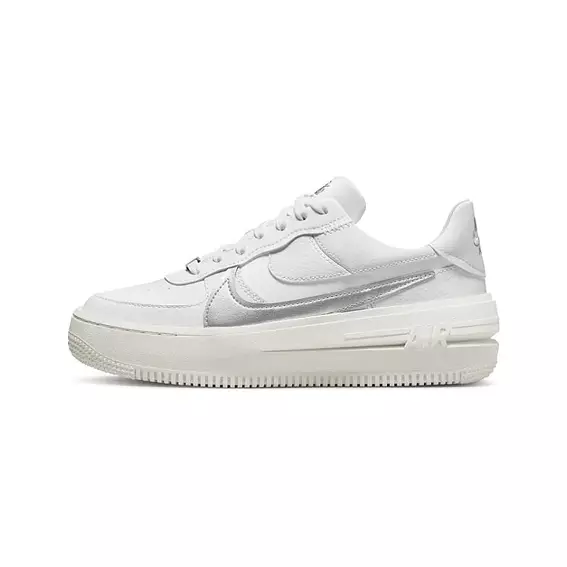 Кроссовки Nike W AF1 PLT.AF.ORM DJ9946-101 фото 1 — интернет-магазин Tapok