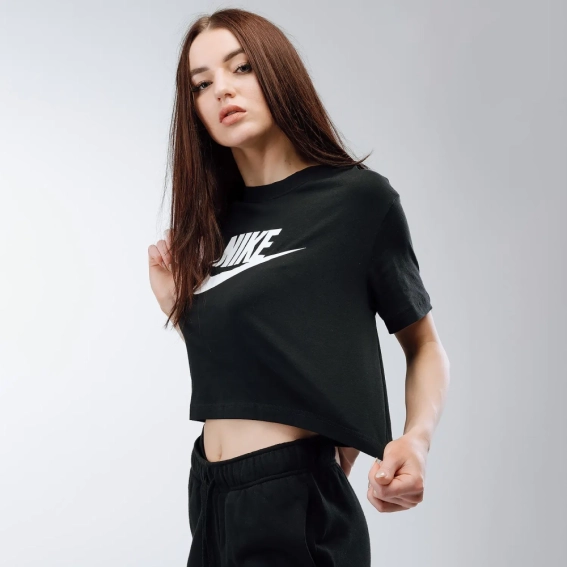 Футболка Nike W NSW TEE ESSNTL CRP ICN FTR BV6175-010 фото 3 — интернет-магазин Tapok