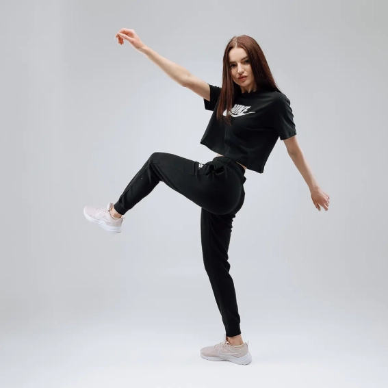 Футболка Nike W NSW TEE ESSNTL CRP ICN FTR BV6175-010 фото 6 — интернет-магазин Tapok