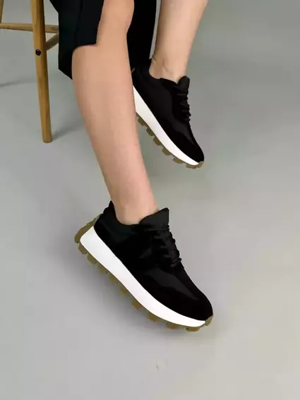 Кросівки жіночі замшеві чорні із вставками плащової тканини. фото 3 — інтернет-магазин Tapok