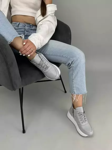 Кросівки жіночі шкіра флотар сірого кольору демісезонні фото 3 — інтернет-магазин Tapok