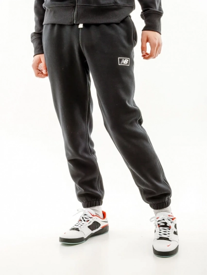 Брюки New Balance Essentials Brushed MP33521BK фото 1 — интернет-магазин Tapok