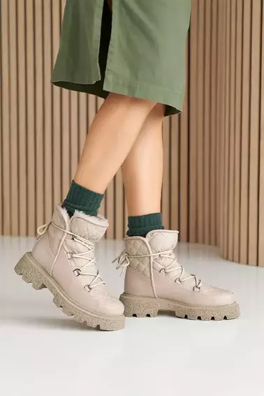 Женские ботинки кожаные зимние бежевые OLLI 93 фото 10 — интернет-магазин Tapok