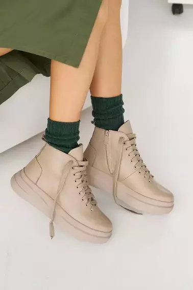 Жіночі черевики шкіряні зимові бежеві Udg 24171/125 фото 1 — інтернет-магазин Tapok