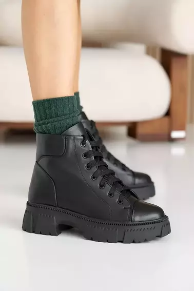 Жіночі черевики шкіряні зимові чорні Udg 24178/1А фото 7 — інтернет-магазин Tapok
