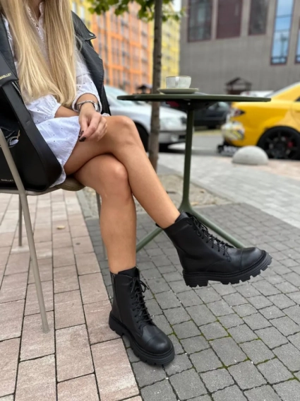 Ботинки женские кожаные черные демисезонные фото 22 — интернет-магазин Tapok