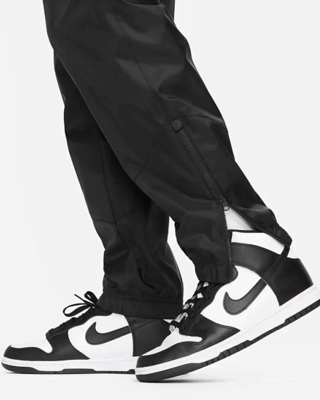 Брюки чоловічі Nike Windrunner (DX0653-011) фото 3 — інтернет-магазин Tapok