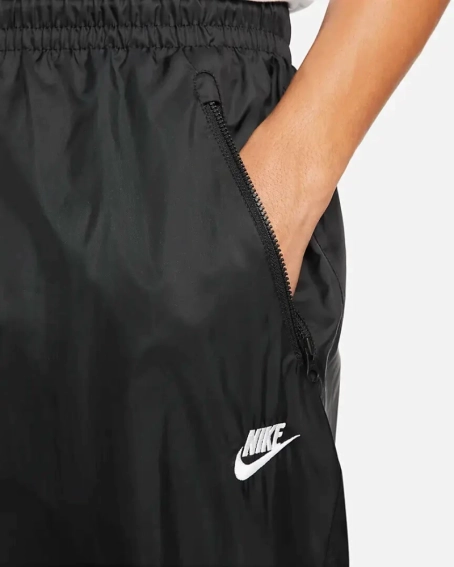 Брюки чоловічі Nike Windrunner (DX0653-011) фото 4 — інтернет-магазин Tapok