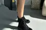 Черевики жіночі замшеві чорного кольору з лаковим носком демісезонні. Фото 1