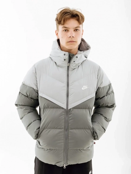 Куртка Nike FB8185-077 фото 1 — интернет-магазин Tapok