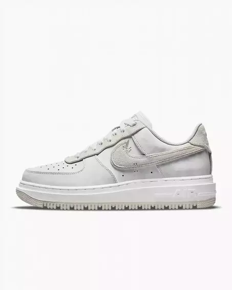 Кросівки Nike Air Force 1 Low Luxe Summit DD9605-100 фото 2 — інтернет-магазин Tapok