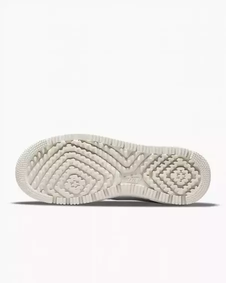 Кросівки Nike Air Force 1 Low Luxe Summit DD9605-100 фото 3 — інтернет-магазин Tapok