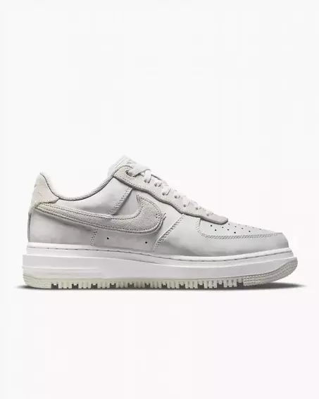 Кросівки Nike Air Force 1 Low Luxe Summit DD9605-100 фото 4 — інтернет-магазин Tapok