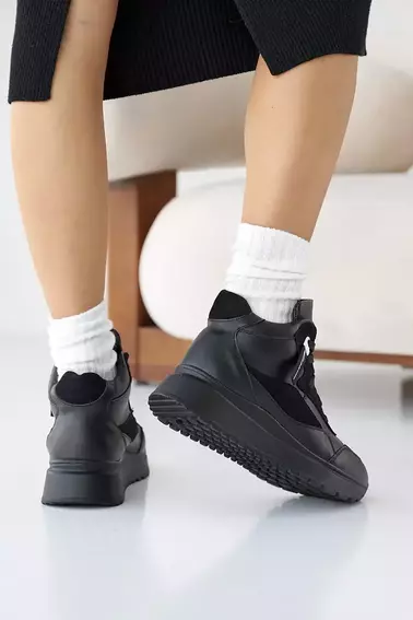 Жіночі кросівки шкіряні зимові чорні Yuves 272 хутро фото 11 — інтернет-магазин Tapok