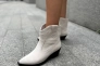 Ботинки казаки женские замшевые песочного цвета на каблуке демисезонные Фото 1