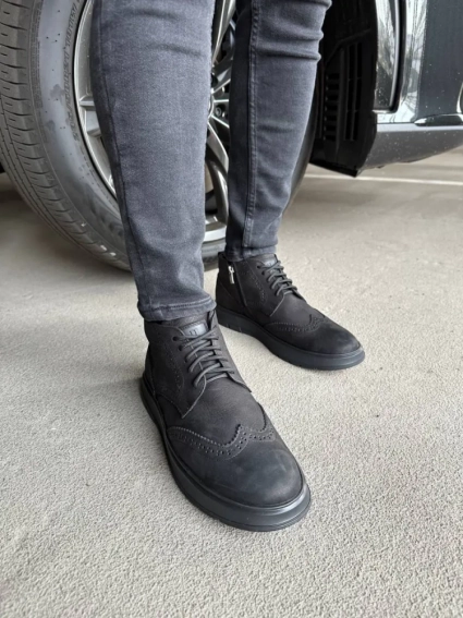 Ботинки мужские из нубука черного цвета демисезонные фото 4 — интернет-магазин Tapok