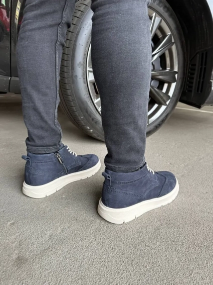 Ботинки мужские из нубука синего цвета демисезонные фото 6 — интернет-магазин Tapok