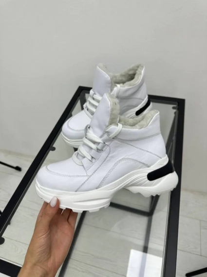 Кросівки жіночі шкіряні білого кольору зимові фото 14 — інтернет-магазин Tapok