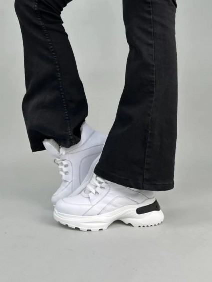 Кросівки жіночі шкіряні білого кольору зимові фото 2 — інтернет-магазин Tapok