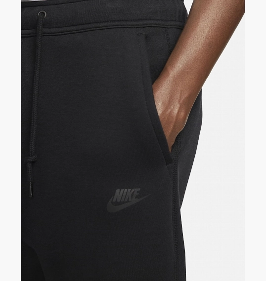 Штани Nike Sportswear Tech Fleece Black FB8002-010 фото 16 — інтернет-магазин Tapok