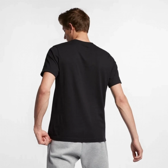 Футболка чоловіча Nike M Nsw Tee Just Do It Swoosh Black AR5006-011 фото 2 — інтернет-магазин Tapok