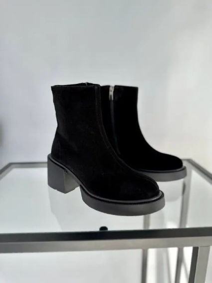 Ботинки женские замшевые черные на каблуках демисезонные фото 12 — интернет-магазин Tapok