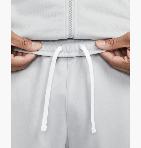 Спортивный костюм Nike Club White FB7351-077 фото 19 — интернет-магазин Tapok