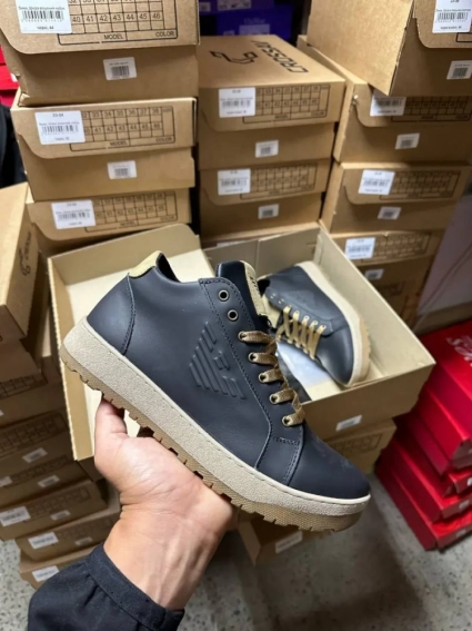 Мужские ботинки кожаные зимние черно-бежевые CrosSAV 23-58 фото 2 — интернет-магазин Tapok