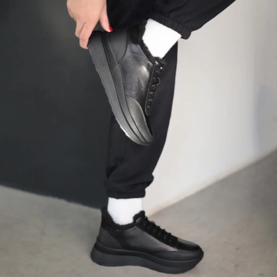 Кроссовки кожаные с мехом 587151 Черные фото 2 — интернет-магазин Tapok