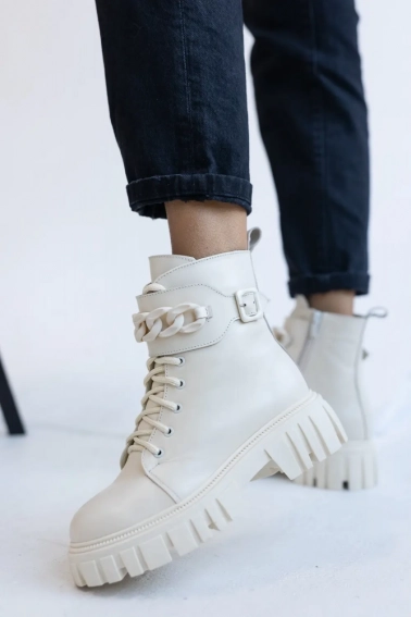 Жіночі черевики шкіряні зимові молочні Vlamax Б 67 на меху фото 9 — інтернет-магазин Tapok