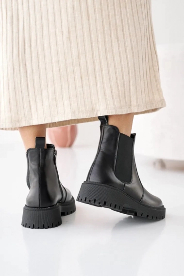 Жіночі черевики шкіряні зимові чорні Чобіток 215 фото 6 — інтернет-магазин Tapok