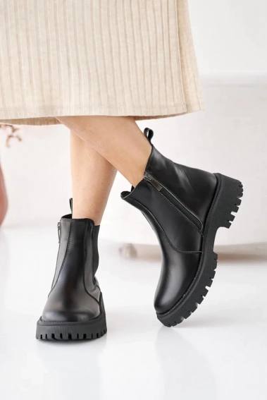Жіночі черевики шкіряні зимові чорні Чобіток 215 фото 7 — інтернет-магазин Tapok
