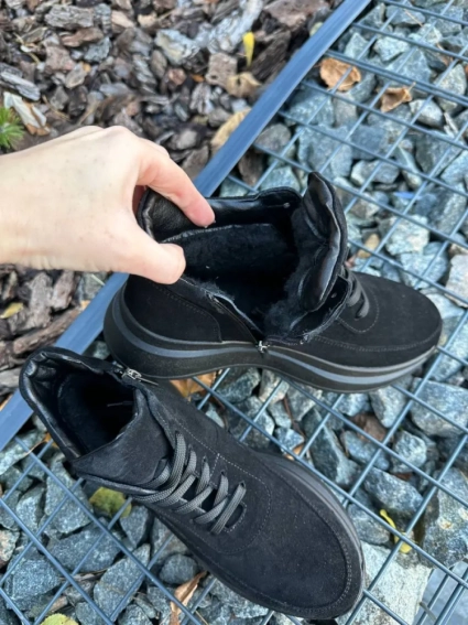 Кросівки жіночі замшеві чорні зимові фото 11 — інтернет-магазин Tapok