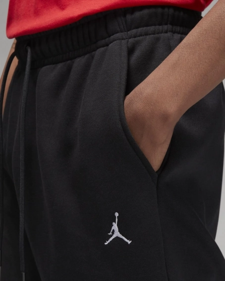 Брюки чоловічі Jordan Essentials Men's Fleece Trousers (FJ7779-010) фото 3 — інтернет-магазин Tapok