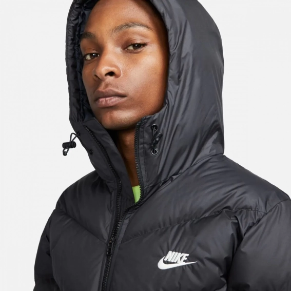 Мужская куртка Nike M Sf Wr Pl-Fld Hd Jkt (FB8185-010) фото 3 — интернет-магазин Tapok
