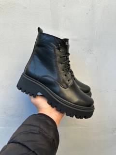 Женские ботинки кожаные зимние черные Dino Richi 185 мех