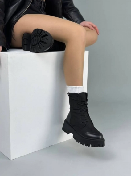 Черевики жіночі з кордури чорні із вставками шкіри зимові фото 7 — інтернет-магазин Tapok