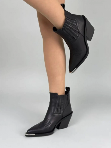 Ботинки казаки женские кожаные черного цвета фото 3 — интернет-магазин Tapok