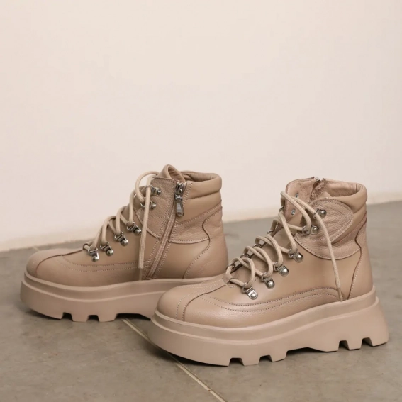 Ботинки кожаные с мехом 587153 Бежевые фото 6 — интернет-магазин Tapok