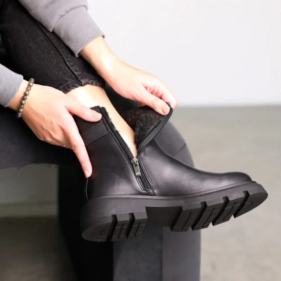 Ботинки кожаные с мехом 587450 Черные фото 8 — интернет-магазин Tapok