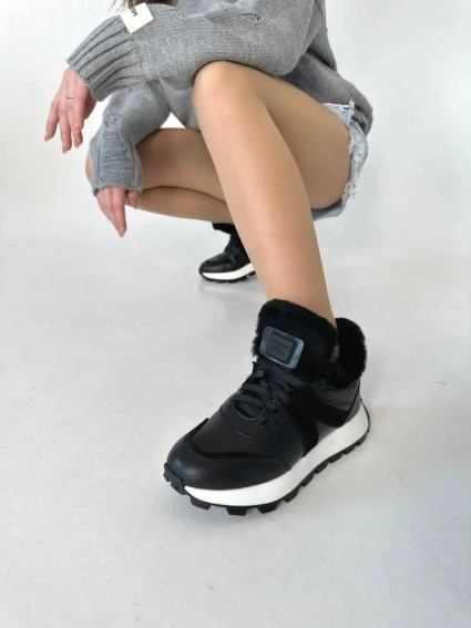 Кросівки жіночі шкіряні чорні із вставками замші зимові фото 1 — інтернет-магазин Tapok