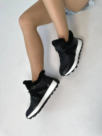 Кросівки жіночі шкіряні чорні із вставками замші зимові фото 3 — інтернет-магазин Tapok