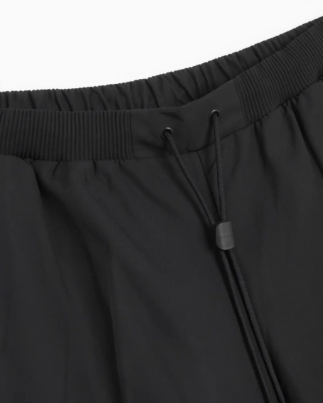 Брюки Nike Sportswear Woven Utility Pants Black FB7525-010 фото 4 — интернет-магазин Tapok